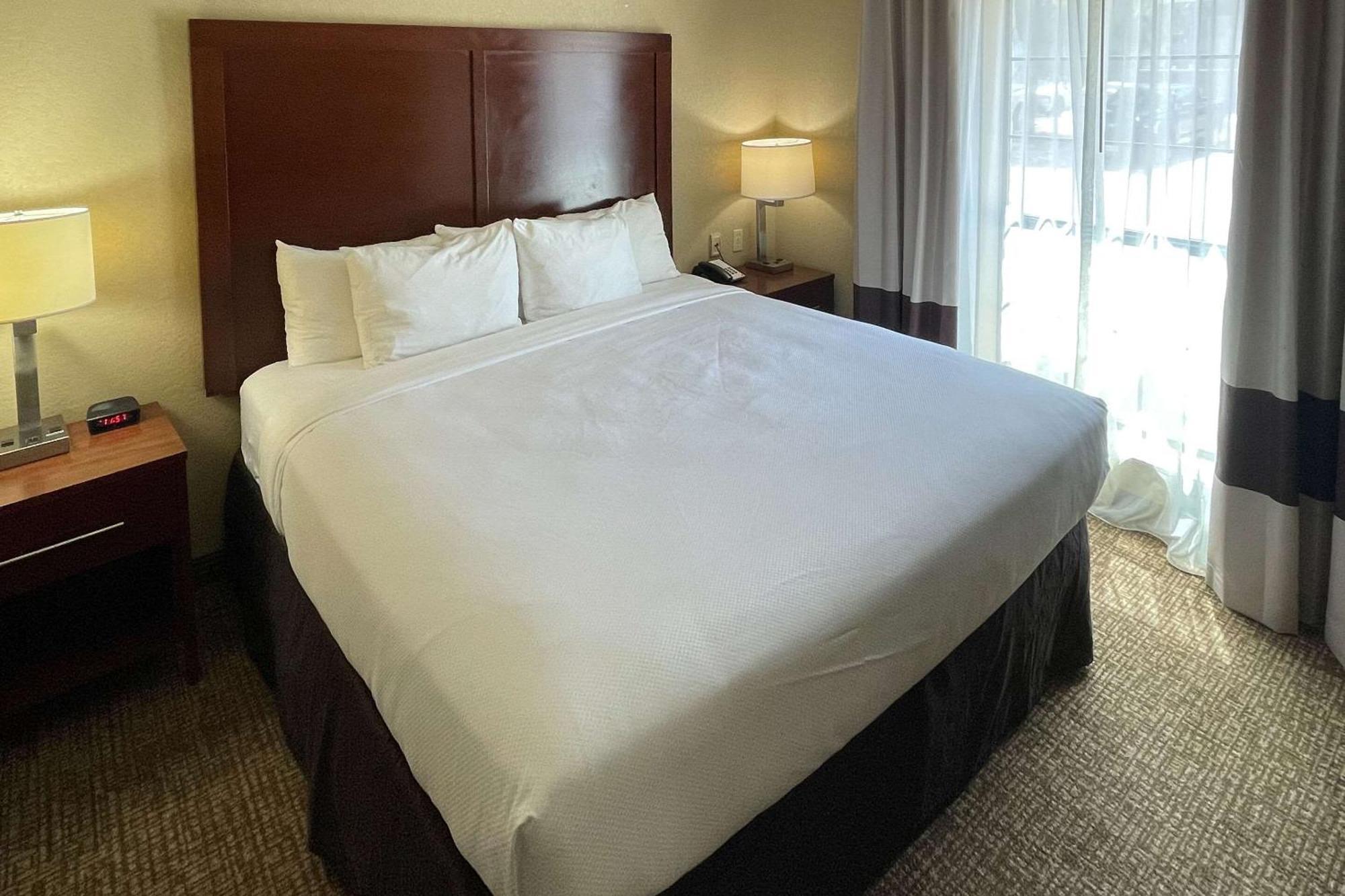 Hotel Comfort Near Seaworld 3*
